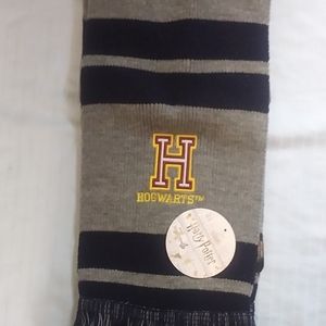 Wizarding World Harry Potter Hogwarts Scarf NWT